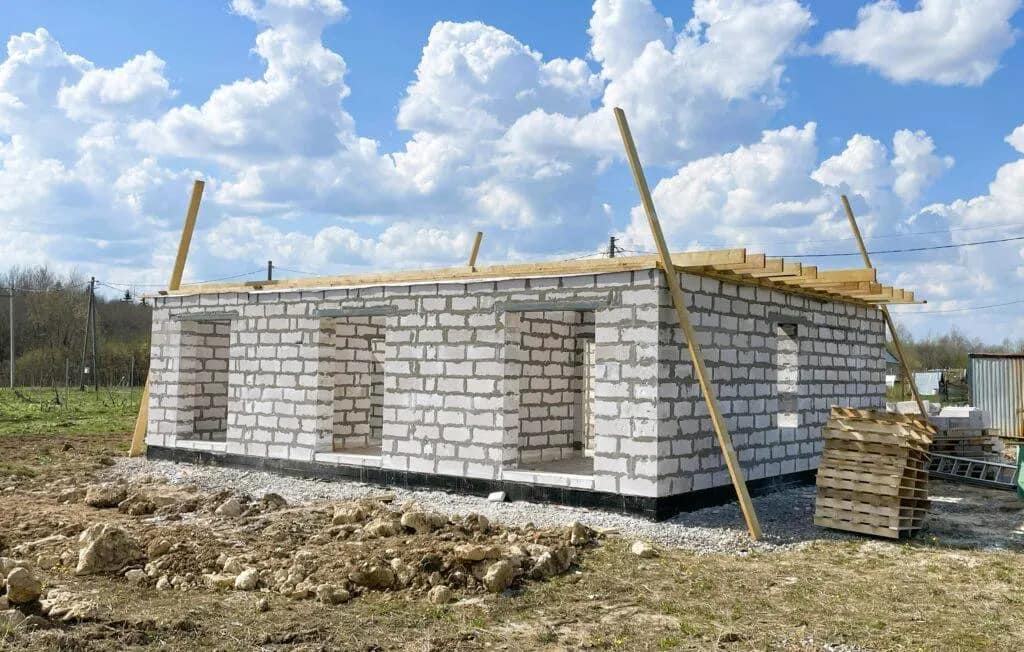 Кладка стен из газобетона — в д. Смердовицы, фото 6